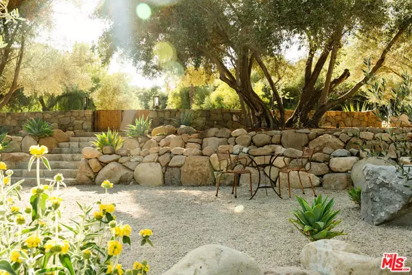 Ojai, CA 93023,220 France CIR