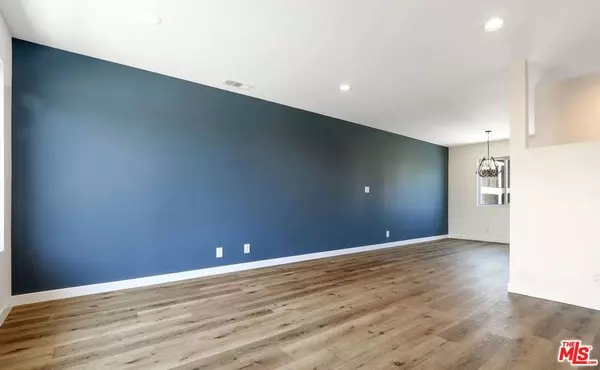 Inglewood, CA 90301,110 S Eucalyptus AVE #2