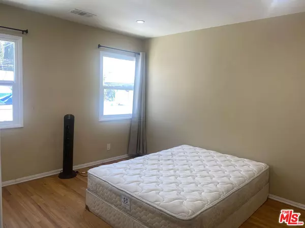 Los Angeles, CA 90024,1754 Glendon AVE #1754 1/2