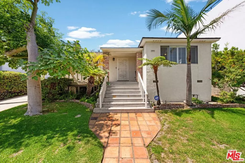 Los Angeles, CA 90066,3113 Mountain View AVE