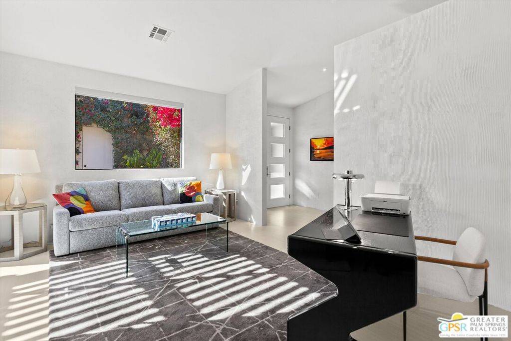 Rancho Mirage, CA 92270,10201 Lakeview DR