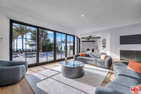 Pacific Palisades, CA 90272,350 Bellino DR