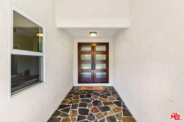 Palos Verdes Peninsula, CA 90274,26521 Academy DR