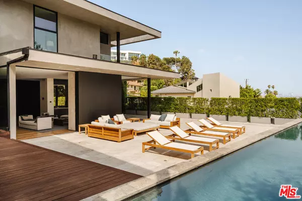 1383 Londonderry PL, Los Angeles, CA 90069