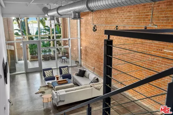 120 S Hewitt ST #6, Los Angeles, CA 90012