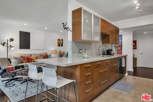 Los Angeles, CA 90046,7300 Franklin AVE #548