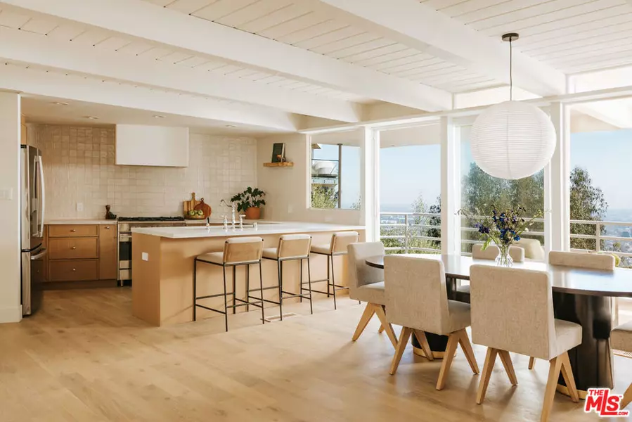 8448 Franklin AVE, Los Angeles, CA 90069