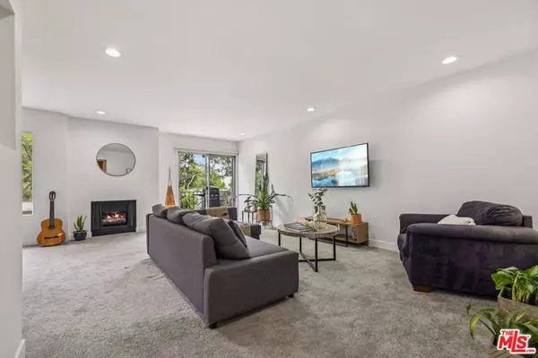 Culver City, CA 90230,5870 Green Valley CIR #327