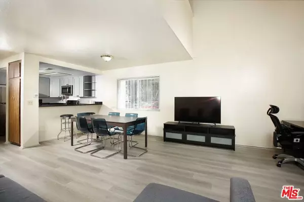 Colton, CA 92324,936 E Fairway DR #23