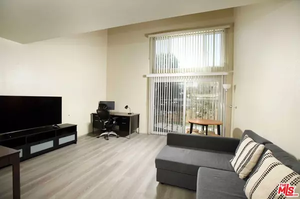 Colton, CA 92324,936 E Fairway DR #23