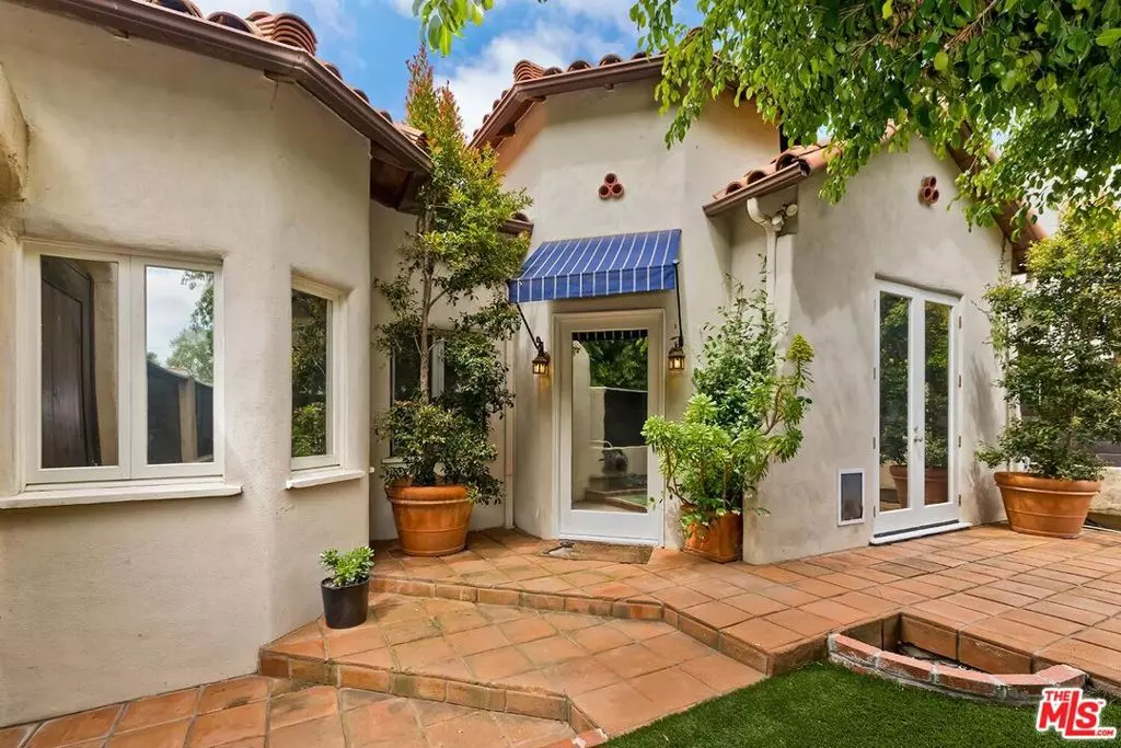 West Hollywood, CA 90048,423 Westbourne DR