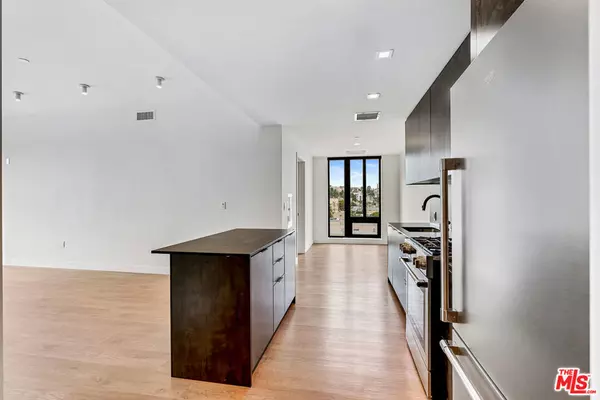 10700 Tabor ST #422, Los Angeles, CA 90034