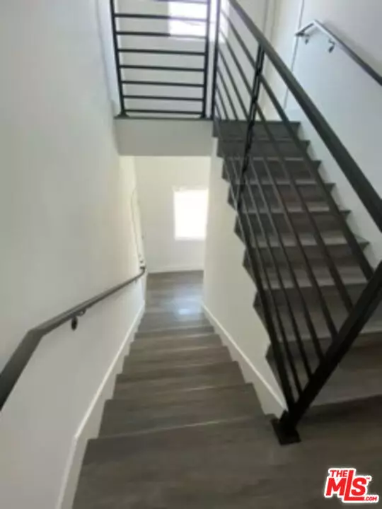 Porter Ranch, CA 91326,10455 Etiwanda AVE