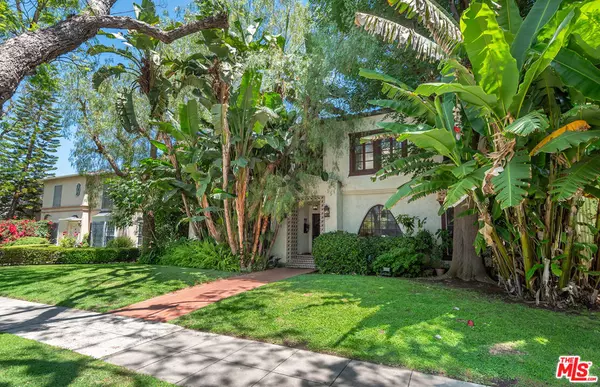340 N Oakhurst DR #103, Beverly Hills, CA 90210