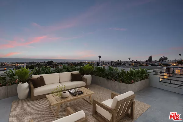 1129 2nd ST, Hermosa Beach, CA 90254