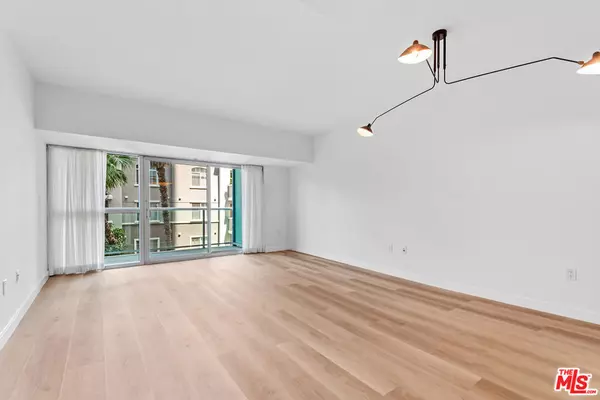 13700 Marina Pointe DR #306, Marina Del Rey, CA 90292