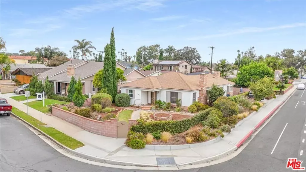 Huntington Beach, CA 92648,949 10th ST