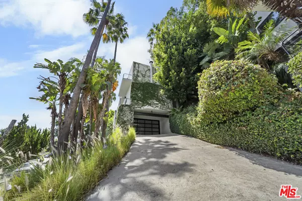 3625 Lowry RD, Los Angeles, CA 90027