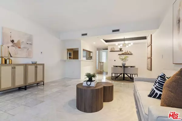 Los Angeles, CA 90049,171 N Church LN #619
