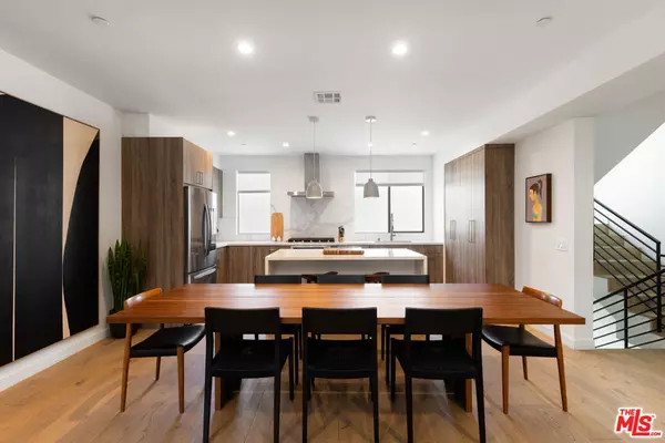 1204 N Thomas LN, Los Angeles, CA 90038