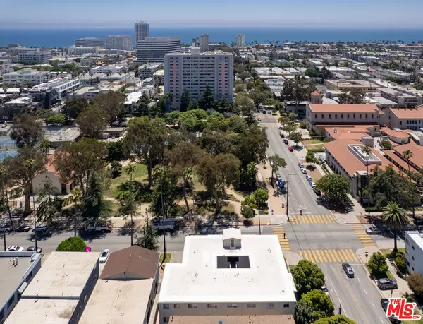 Santa Monica, CA 90403,1101 Lincoln BLVD #2C
