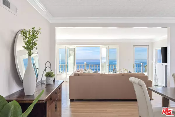 2407 Bayview DR, Manhattan Beach, CA 90266