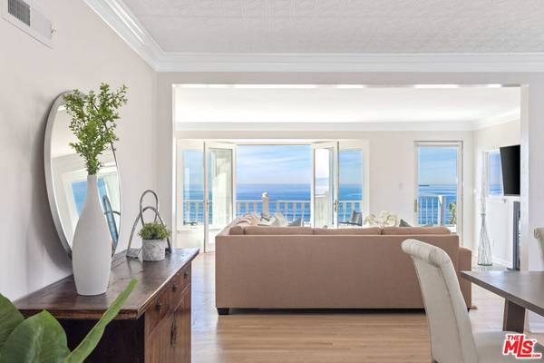 2407 Bayview DR, Manhattan Beach, CA 90266