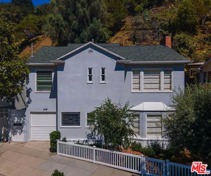 Los Angeles, CA 90068,2318 Canyon DR