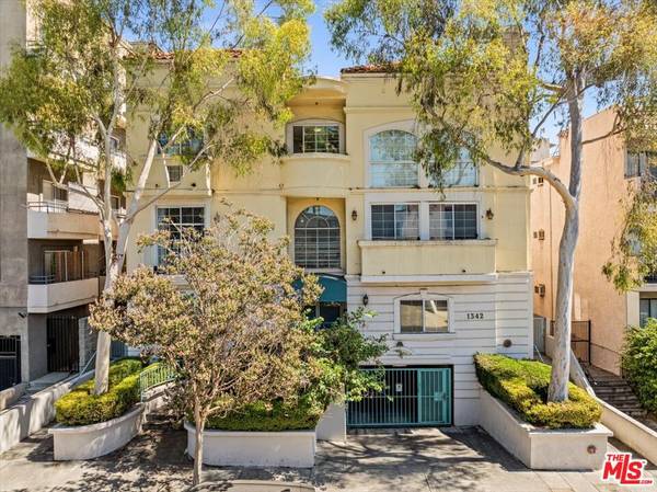 West Hollywood, CA 90046,1342 N Sierra Bonita AVE #102