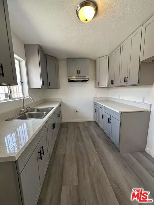 Los Angeles, CA 90047,1503 W 85th ST