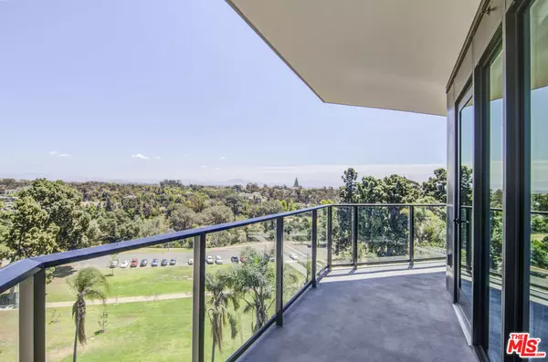 San Diego, CA 92103,525 Olive Street #1711