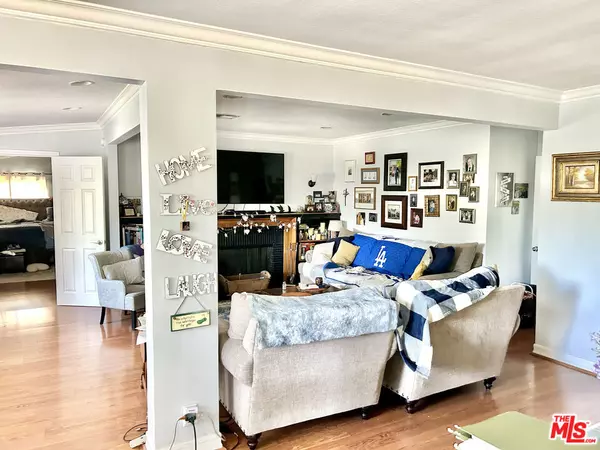 Tujunga, CA 91042,10205 Fairgrove AVE