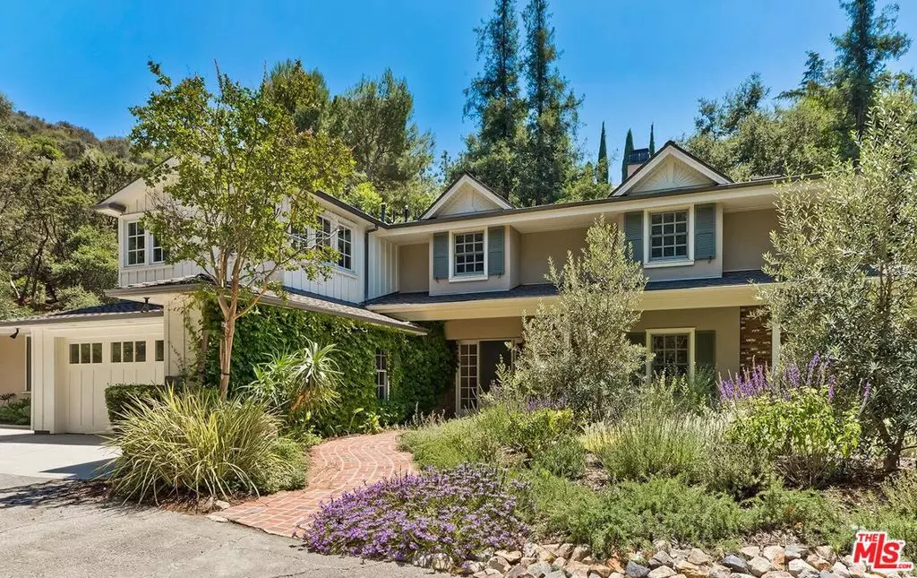 Los Angeles, CA 90046,7972 Mulholland DR