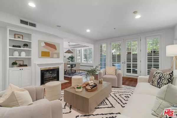 575 S Barrington AVE #112, Los Angeles, CA 90049