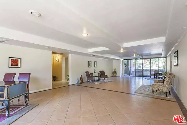 Granada Hills, CA 91344,16866 Kingsbury ST #210