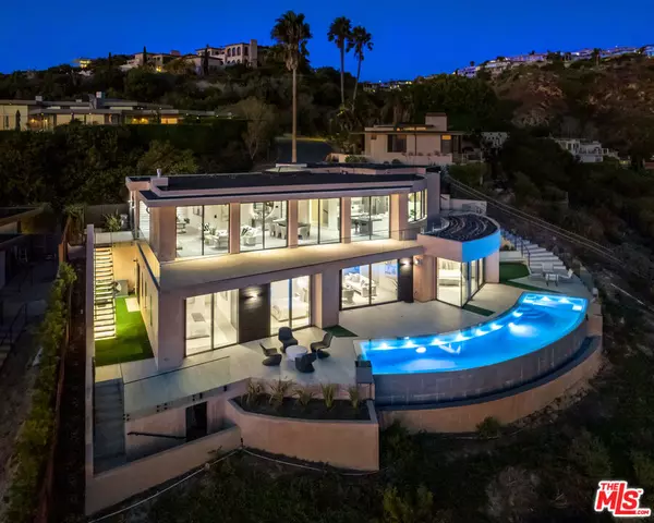 Laguna Beach, CA 92651,1218 Coronado DR