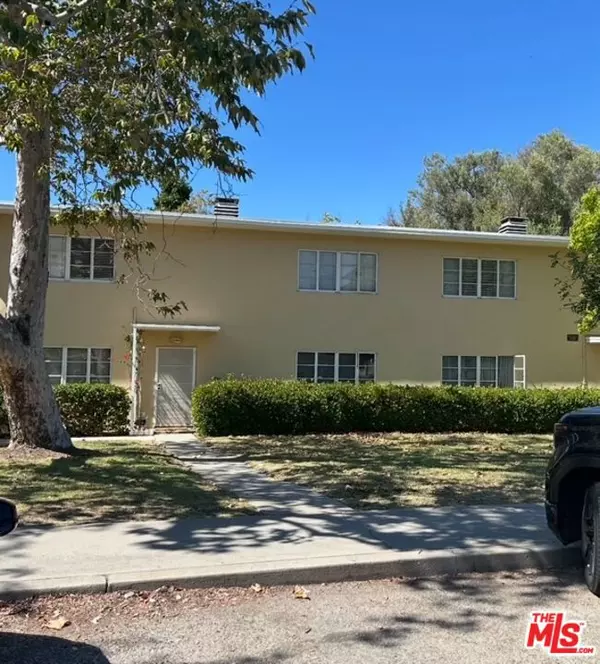 5198 1/2 Village, Los Angeles, CA 90016