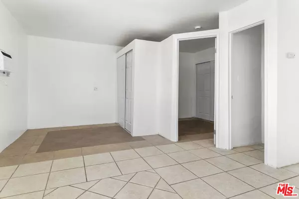 Desert Hot Springs, CA 92240,66087 Desert View AVE #B