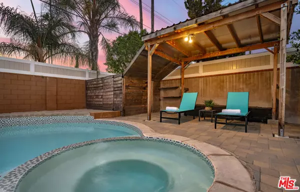 Northridge, CA 91325,10143 Amestoy AVE