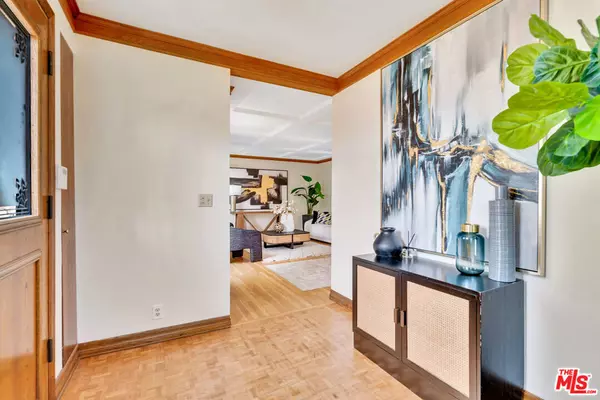 Santa Monica, CA 90403,1043 22nd ST