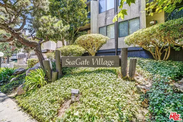 Playa Del Rey, CA 90293,8711 Falmouth AVE #104