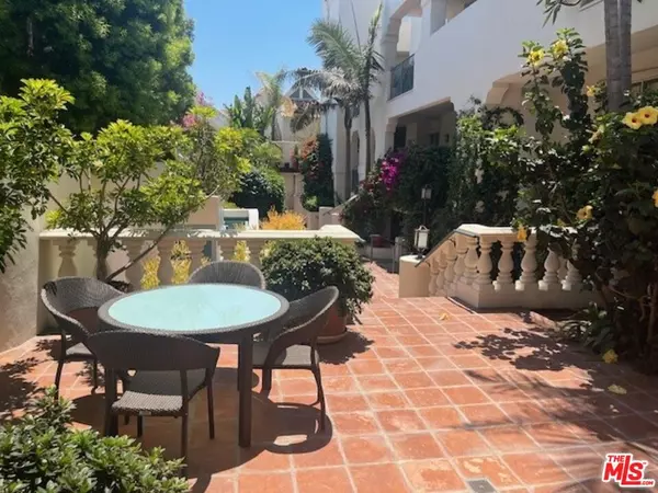 Pacific Palisades, CA 90272,15500 W Sunset BLVD #103