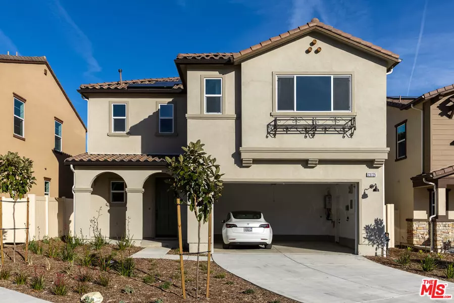 23725 Orange Blossom Dr, Newhall, CA 91321