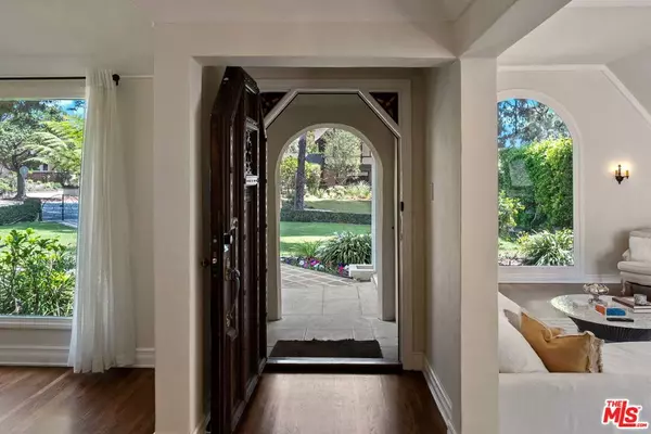 Santa Monica, CA 90402,504 24Th ST