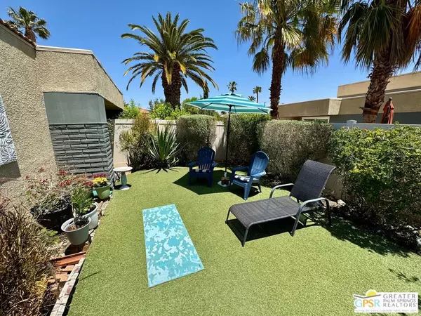 Palm Springs, CA 92262,1533 Sunflower CT