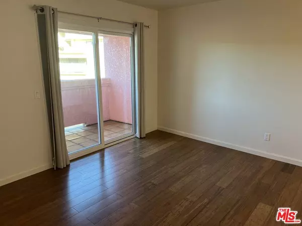 4810 S La Brea AVE #208, Los Angeles, CA 90008