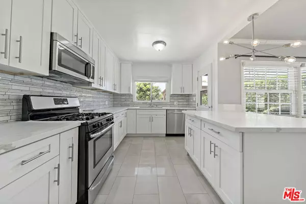 10731 Gothic AVE, Granada Hills, CA 91344