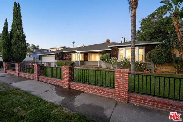 6932 Mammoth AVE, Van Nuys, CA 91405