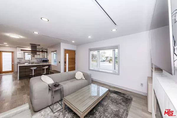 Hawthorne, CA 90250,5524 W 122nd ST