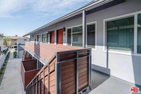 Glendale, CA 91202,1116 San Rafael AVE #5